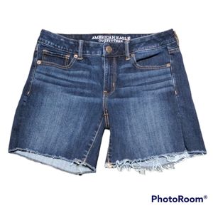 NWOT American Eagle 8 Midi Super Stretch Shorts